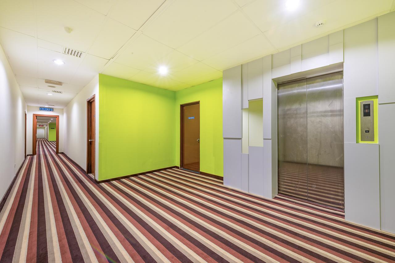 Northern Lodge Hotel スンガイ・プタニ エクステリア 写真