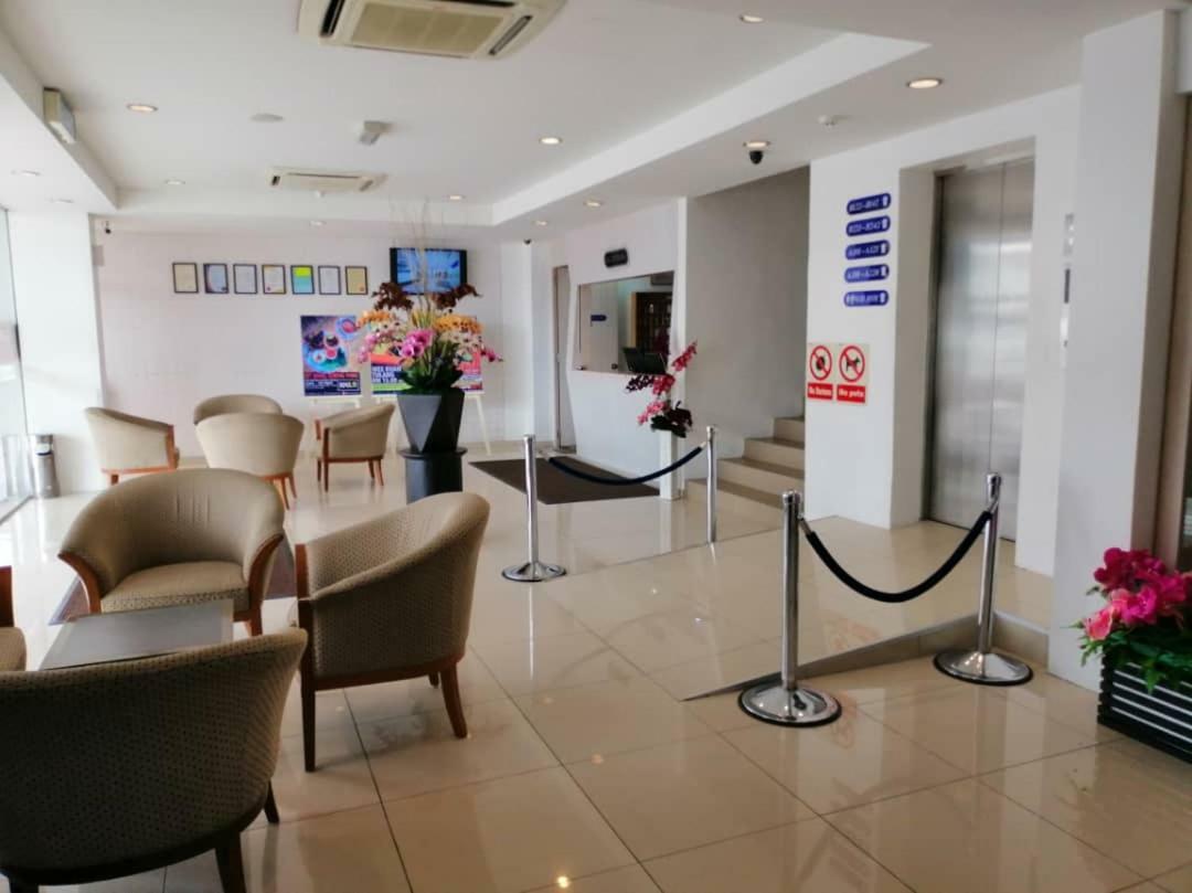 Northern Lodge Hotel スンガイ・プタニ エクステリア 写真
